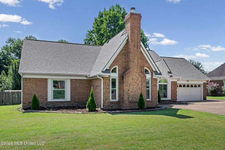 Property Photo: 7264 Flower Creek Drive MS 38671