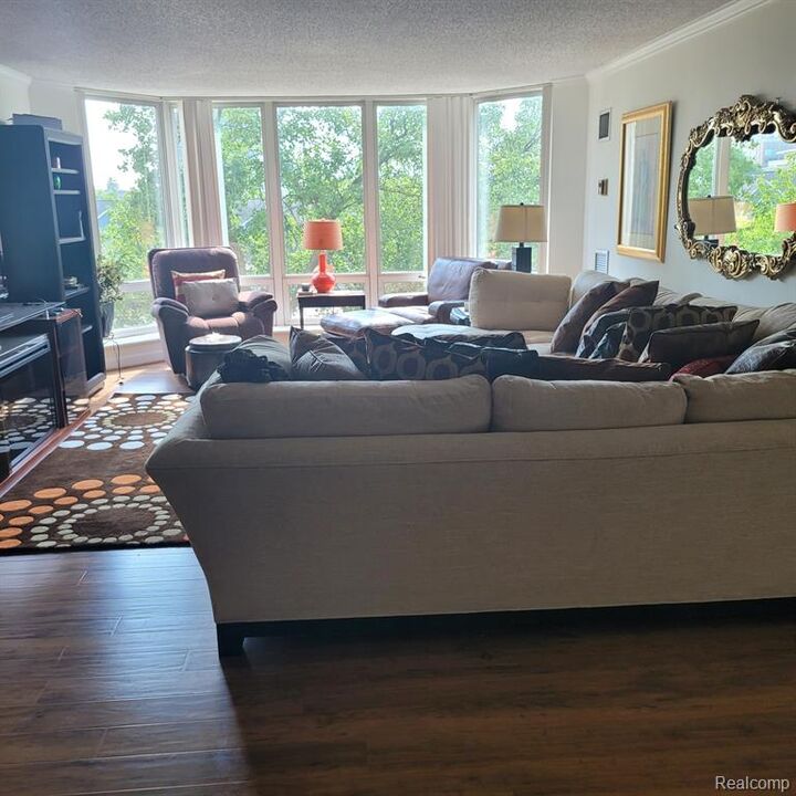 Property Photo:  250 E Harbortown Drive 301  MI 48207 5000 