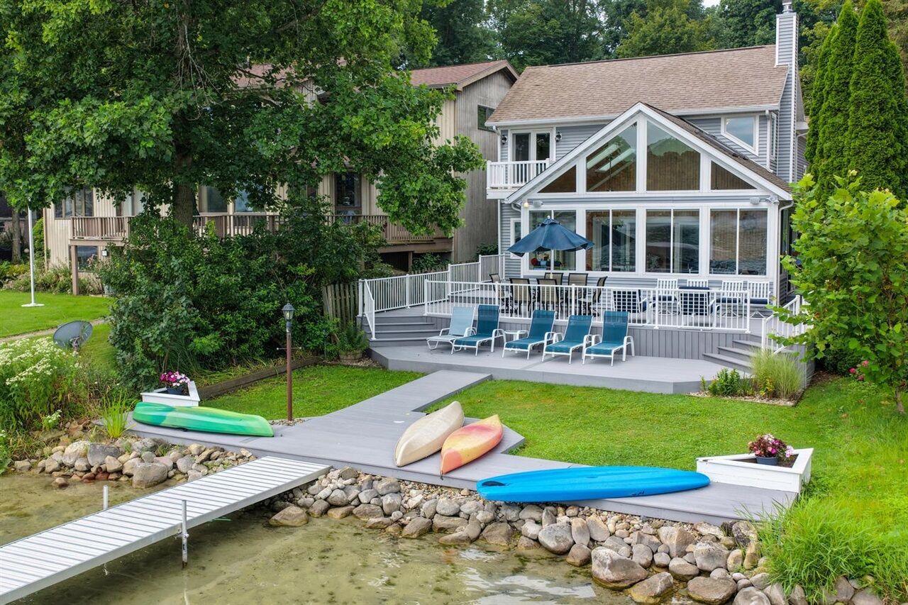 Property Photo:  14866 Birch Lake Shore Drive  MI 49095 