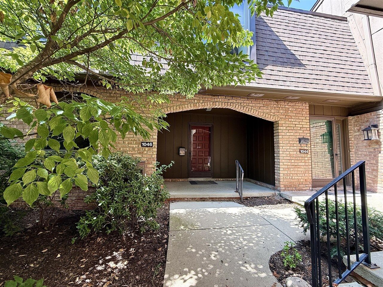 Property Photo: 1046 Greenhills Drive MI 48105-2722