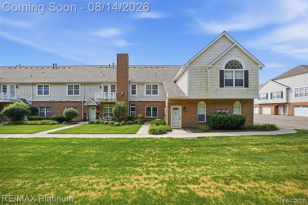 Property Photo: 690 Olde English Circle MI 48855 7735