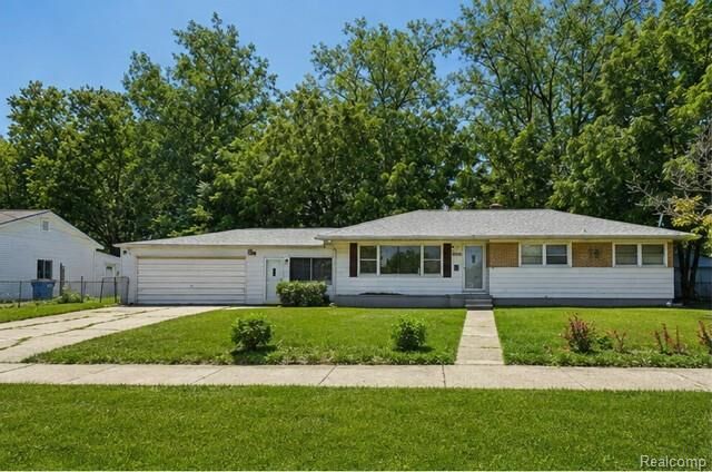 Property Photo:  25865 Firwood Avenue  MI 48089 4191 