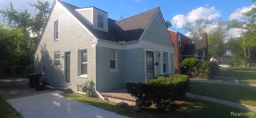 Property Photo:  12311 Laing Street  MI 48224 1039 