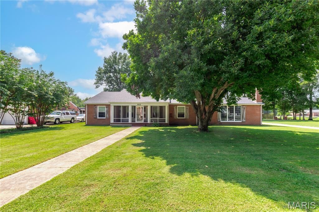 Property Photo: 915 Moore Avenue MO 63801