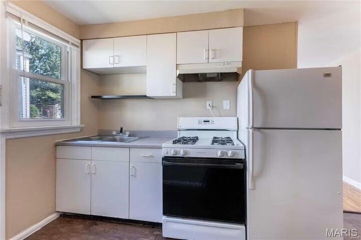 Property Photo: 1209 San Jacinto Court MO 63139