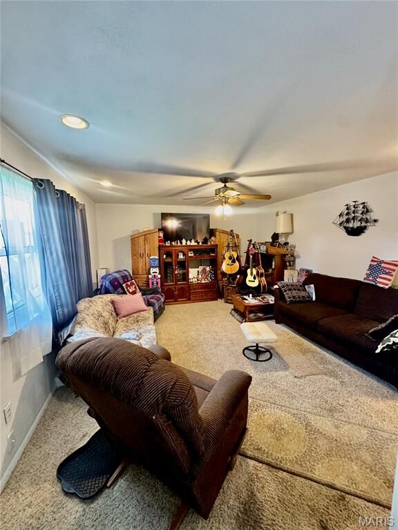 Property Photo: 1107 E Washington Avenue IL 62246