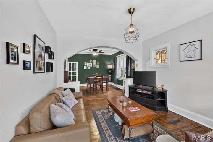 Property Photo: 4448 Wallace Street MO 63116