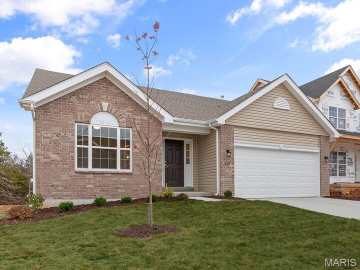 Property Photo:  2 Maple At Walnut Hills  MO 65109 