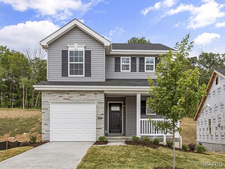 Property Photo: 2 St. James At Walnut Hills MO 65109
