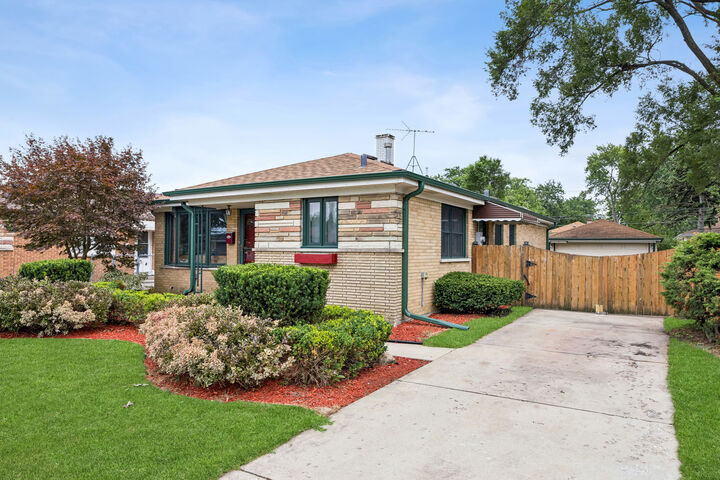 Property Photo:  3843 153rd Street  IL 60445 