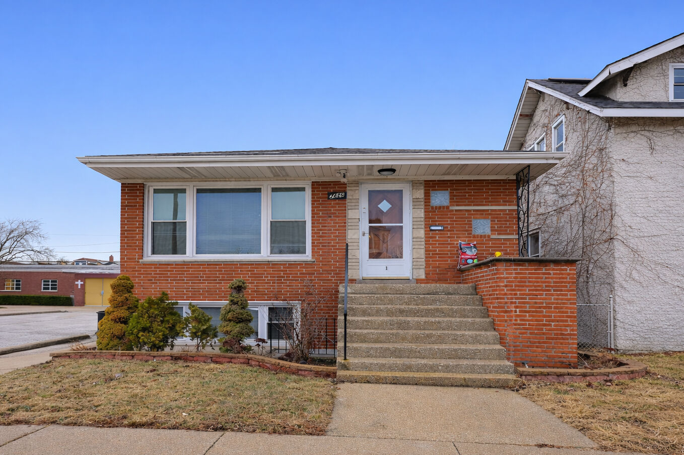 Property Photo: 7426 W 62nd Place IL 60501