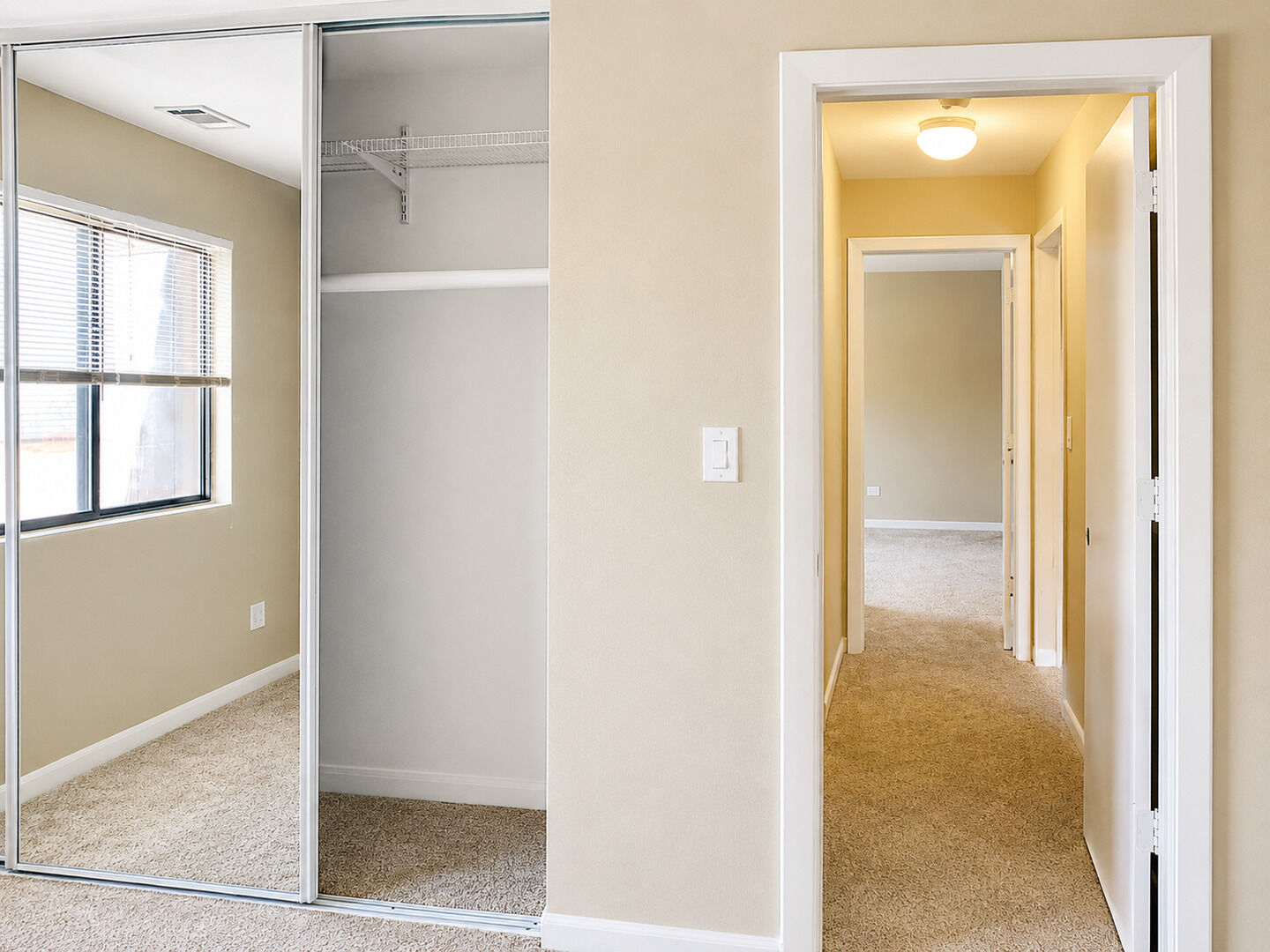 Property Photo:  8 Oak Creek Drive 3803  IL 60089 