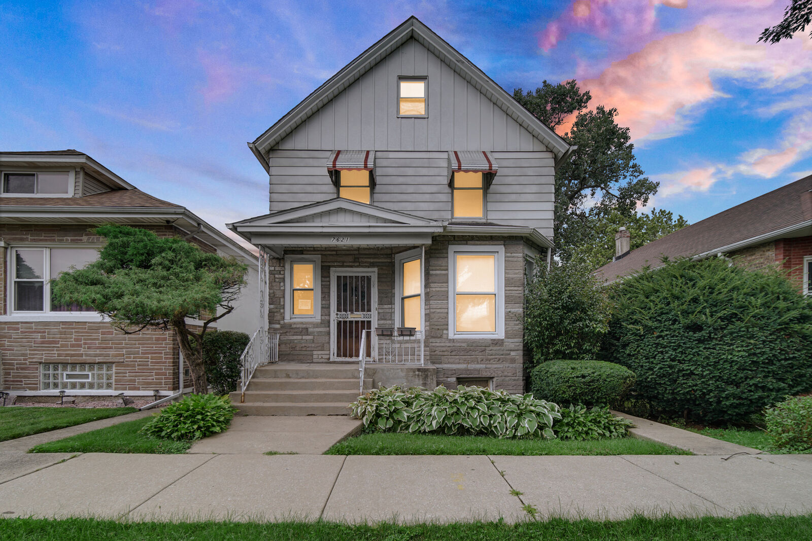 Property Photo: 7621 S Perry Avenue IL 60620