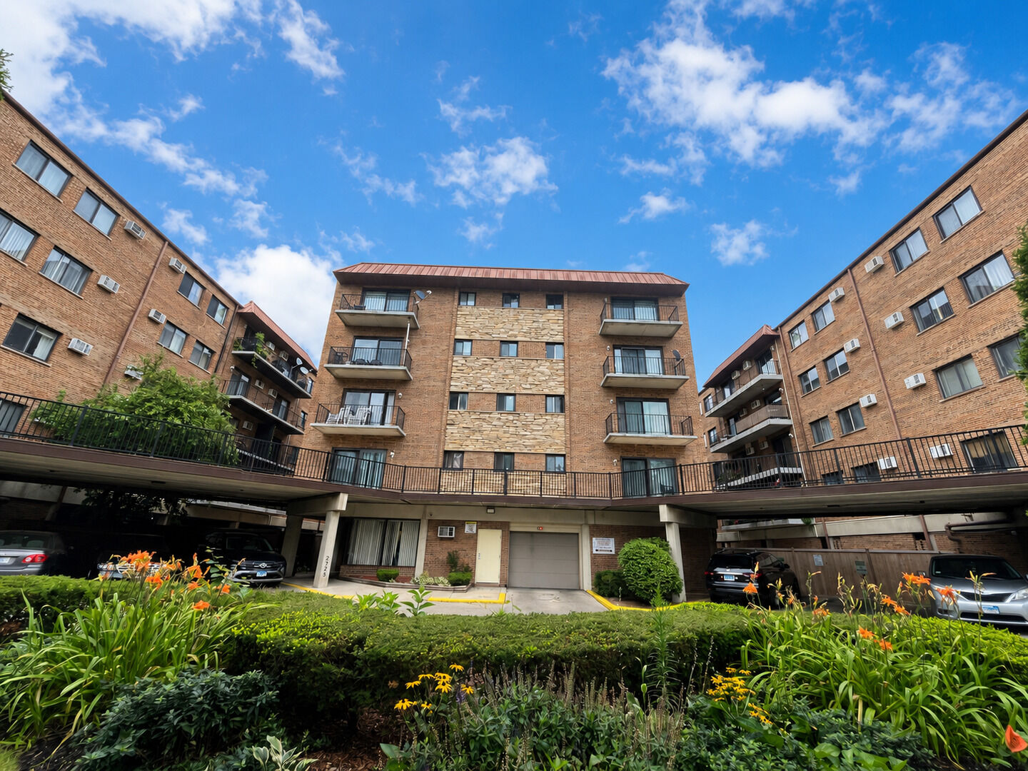 Property Photo: 2317 N Neva Avenue 304A IL 60707