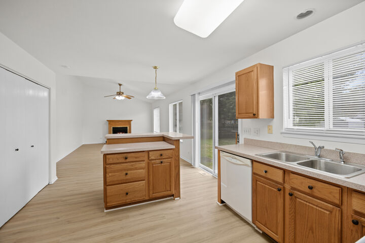 Property Photo: 10481 Somerset Lane IL 60142