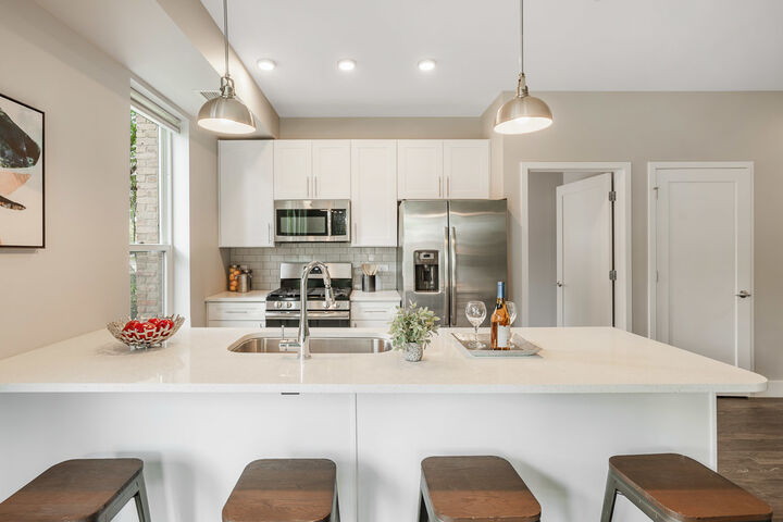 Property Photo:  101 W Liberty Street 415  IL 60010 