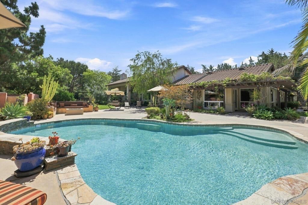 Property Photo:  3501 Lone Hill Lane  CA 92024 