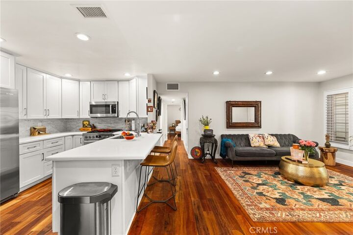 Property Photo: 3860 Amberly CA 90305