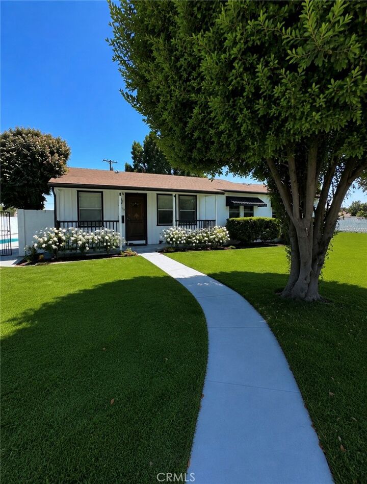 Property Photo: 13016 Archwood Street CA 91606