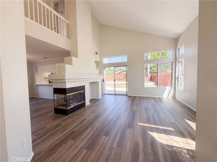 Property Photo:  43390 Corte Almeria  CA 92592 