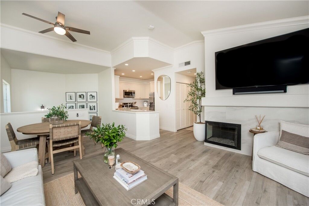 Property Photo: 7881 E Horizon View CA 92808