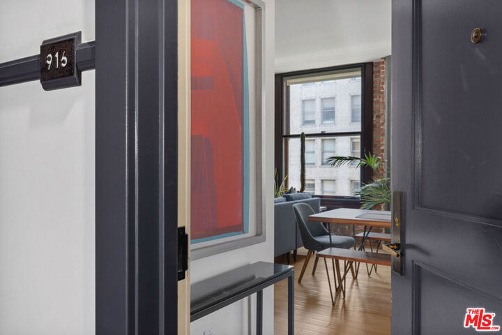 Property Photo:  460 S Spring Street 916  CA 90013 