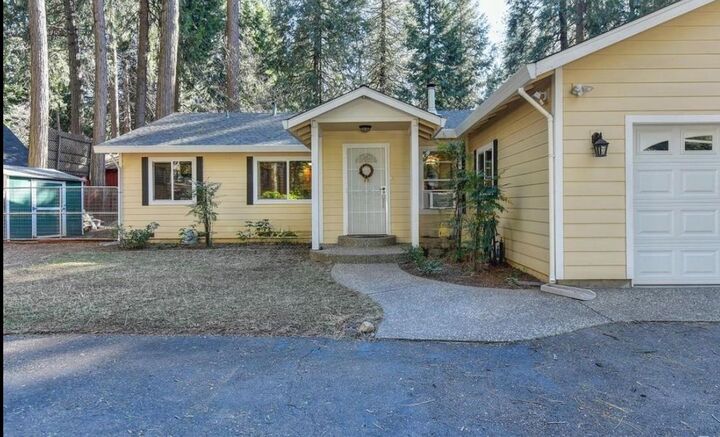 Property Photo: 5816 Marjorie Way CA 95726