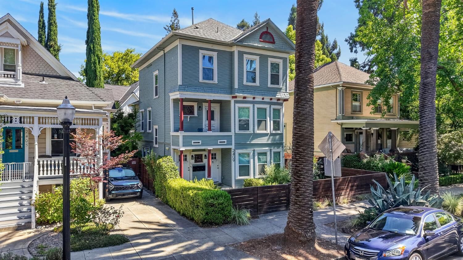 Property Photo:  2409 I Street  CA 95816 