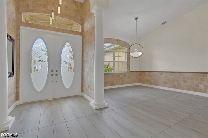 Property Photo: 8596 Southwind Bay Circle FL 33908