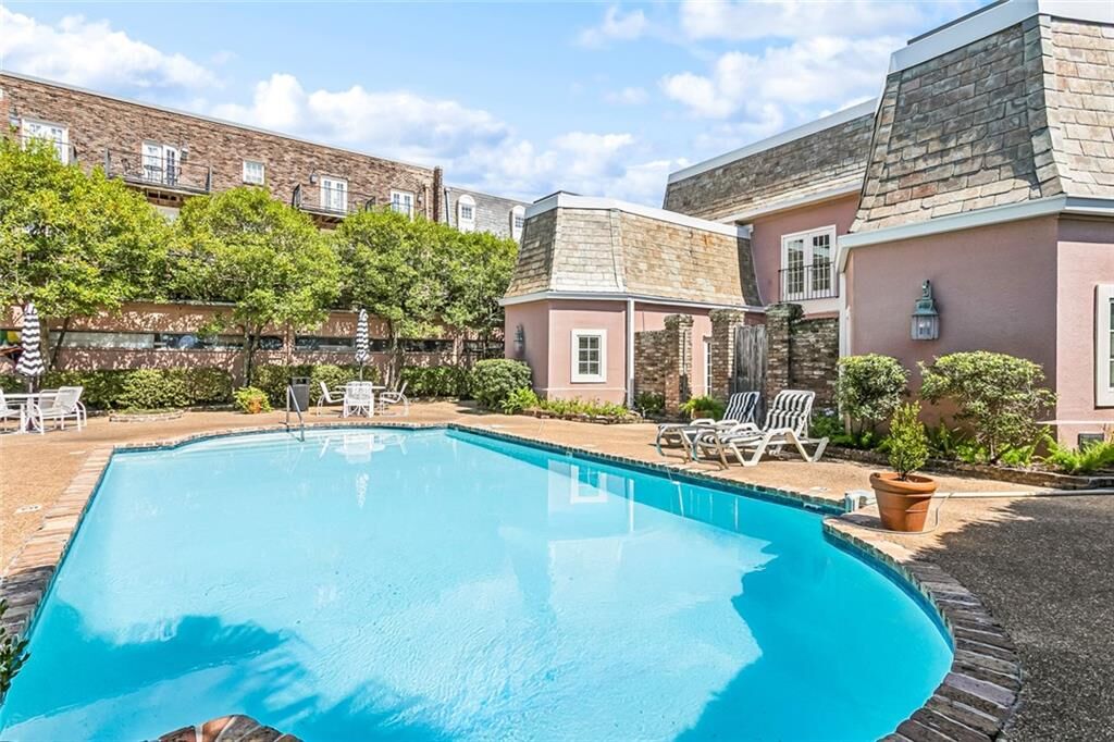 Property Photo:  1530 Seventh Street 1530  LA 70115 