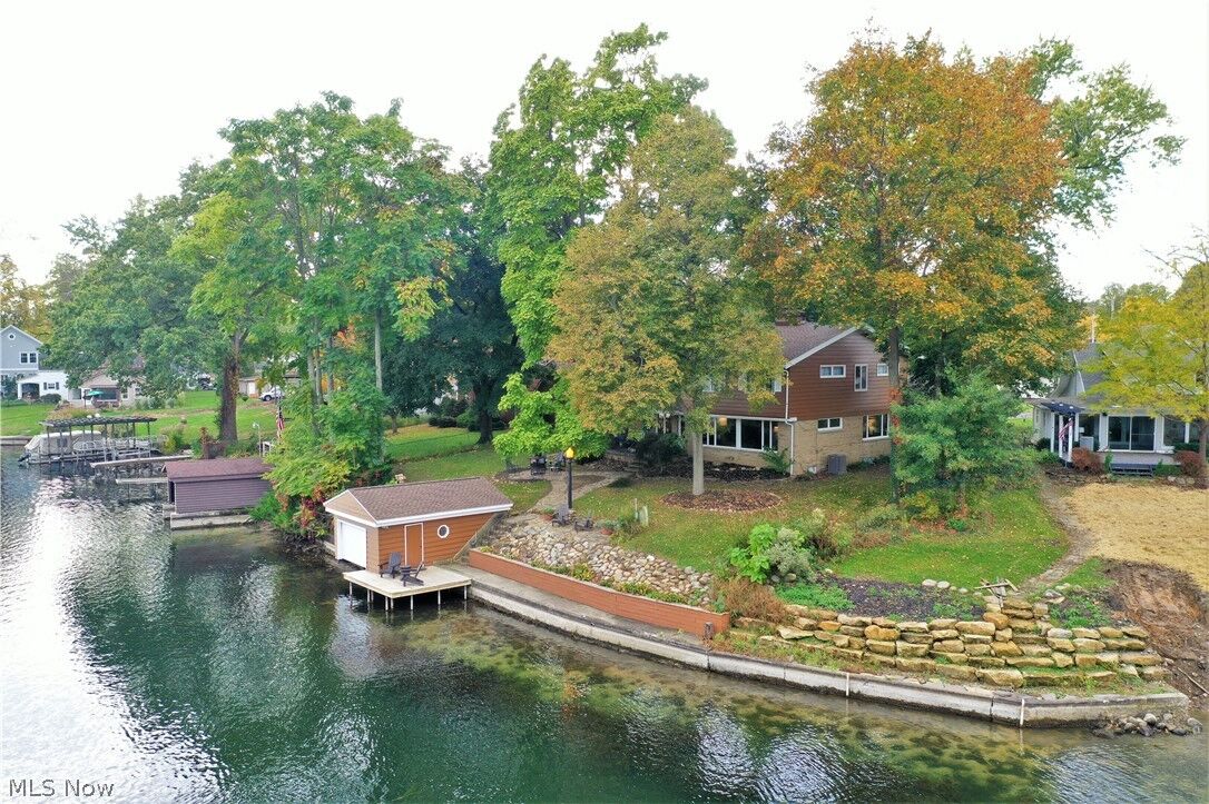 Property Photo:  4184 Hunsicker Drive  OH 44319 