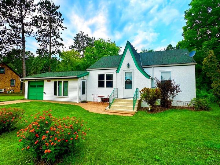Property Photo:  319 Pine Street S  MN 56359 