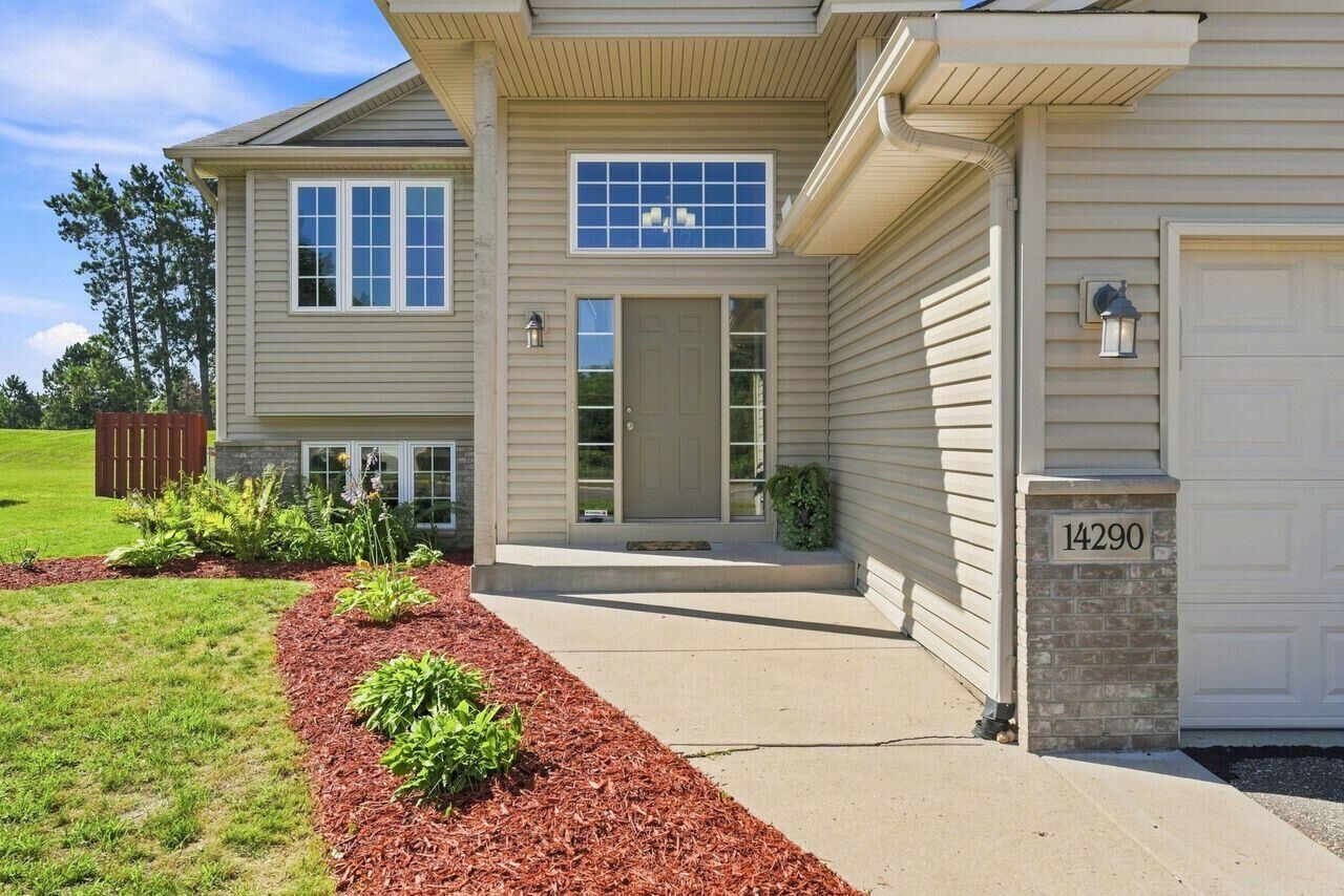 Property Photo: 14290 183rd Avenue NW MN 55330