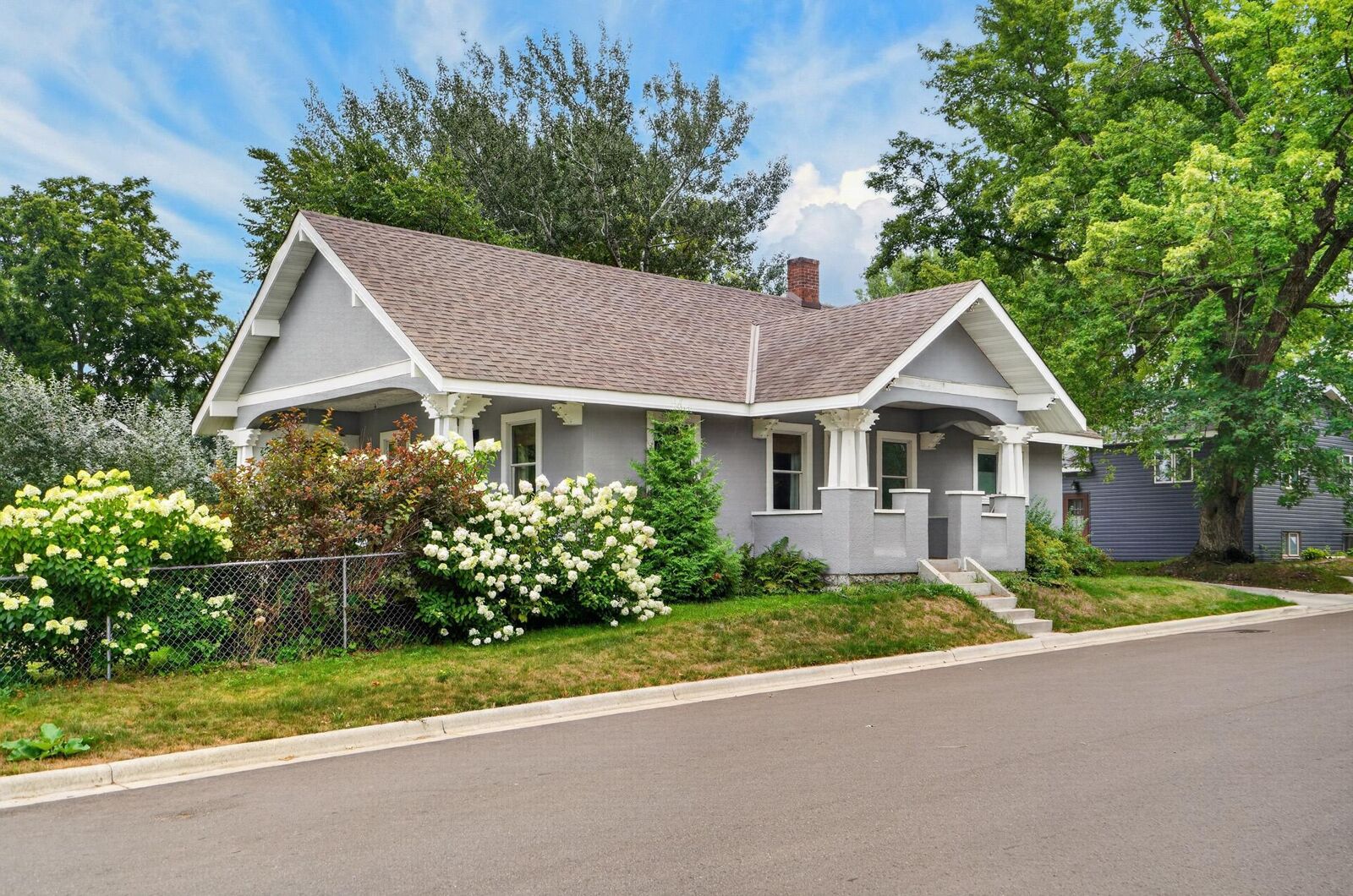 Property Photo: 940 6th Avenue SW MN 55063