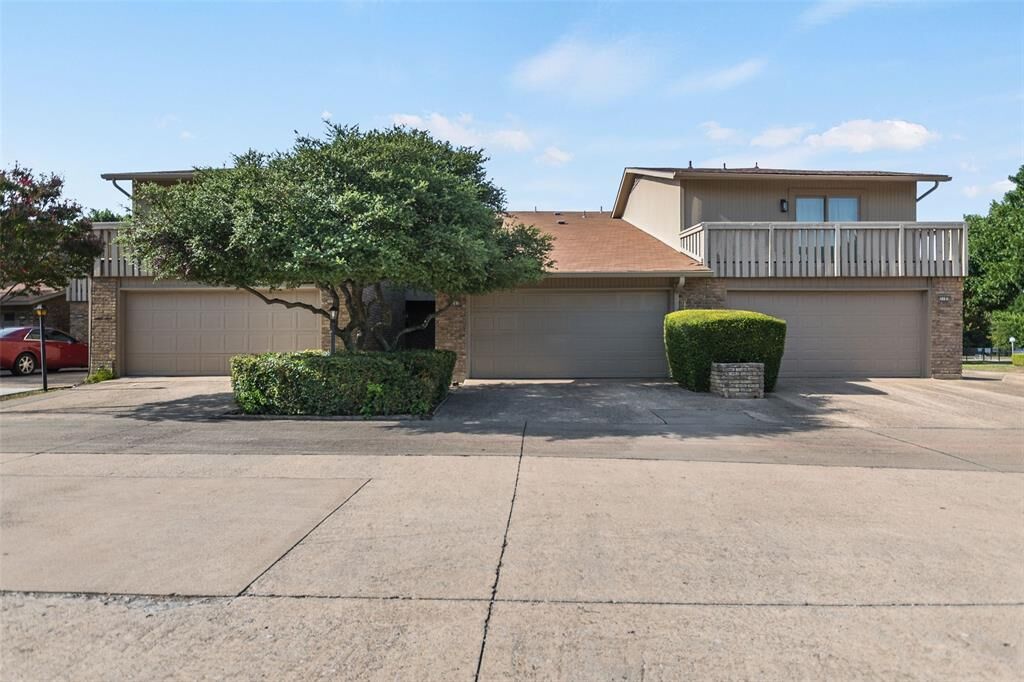 Property Photo: 3107 Willowbrook Court TX 75044