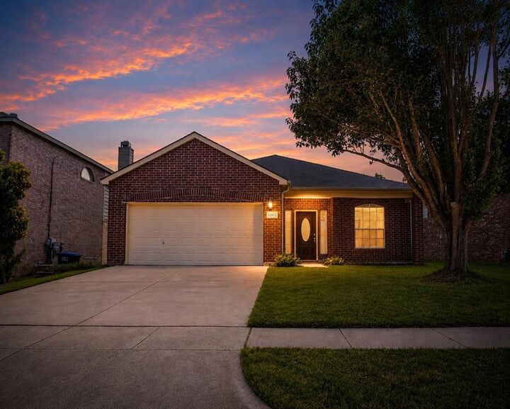 Property Photo:  12652 Oakwood Circle  TX 76040 