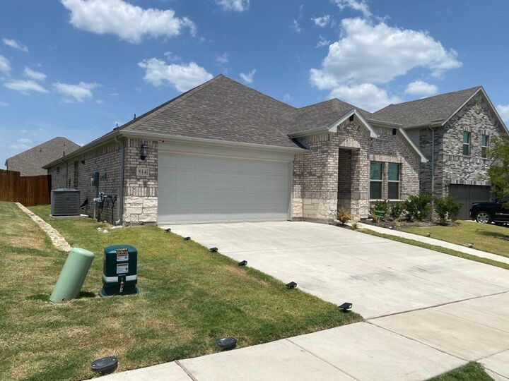 Property Photo: 514 Janette Court TX 75189