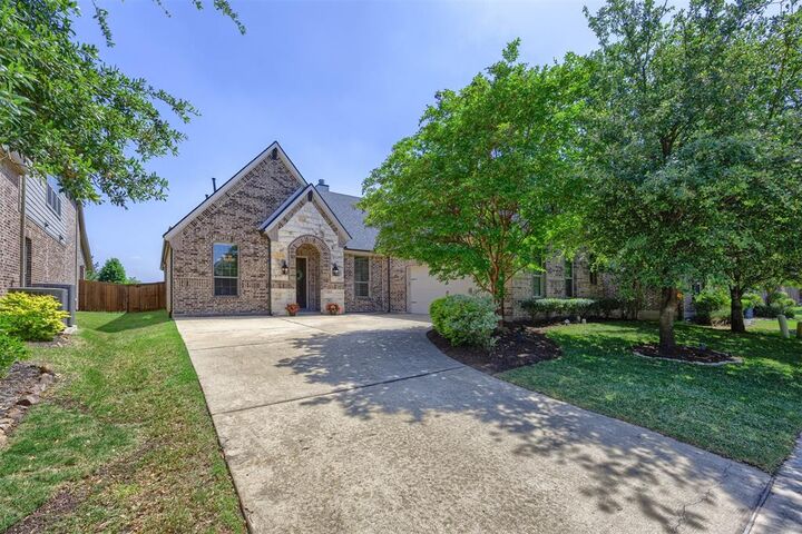 Property Photo: 1336 Grassland TX 75009