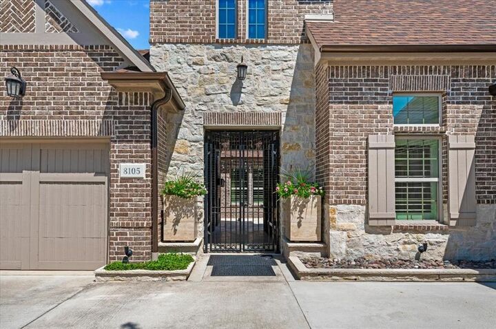 Property Photo:  8105 Castlebridge  TX 75056 