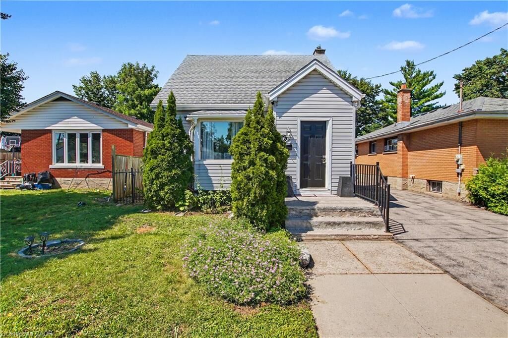 Property Photo: 16 Mercer Road ON N1R 5A5