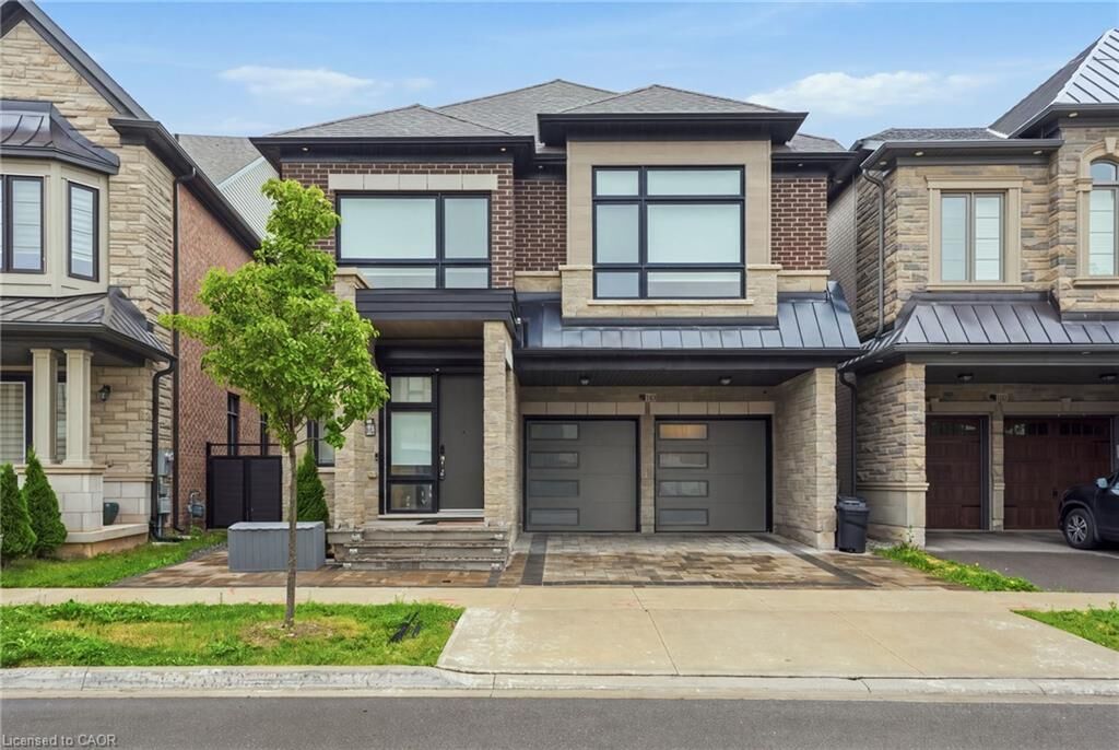 Property Photo: 1192 Stag Hollow Lower ON L5M 5M4