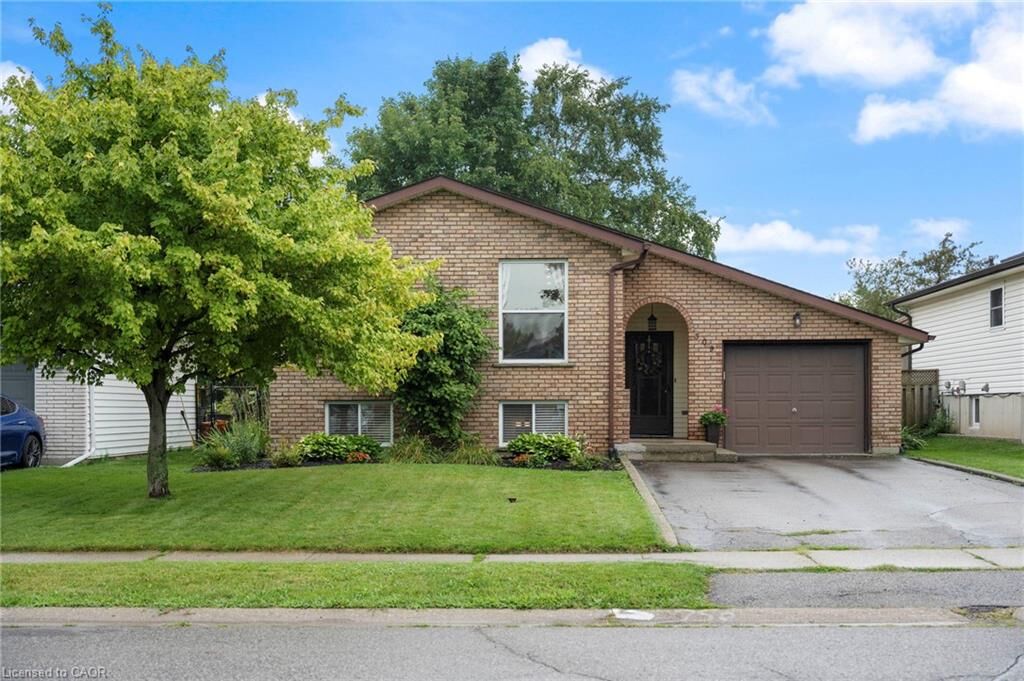 Property Photo: 309 Dover Avenue ON N0A 1N4