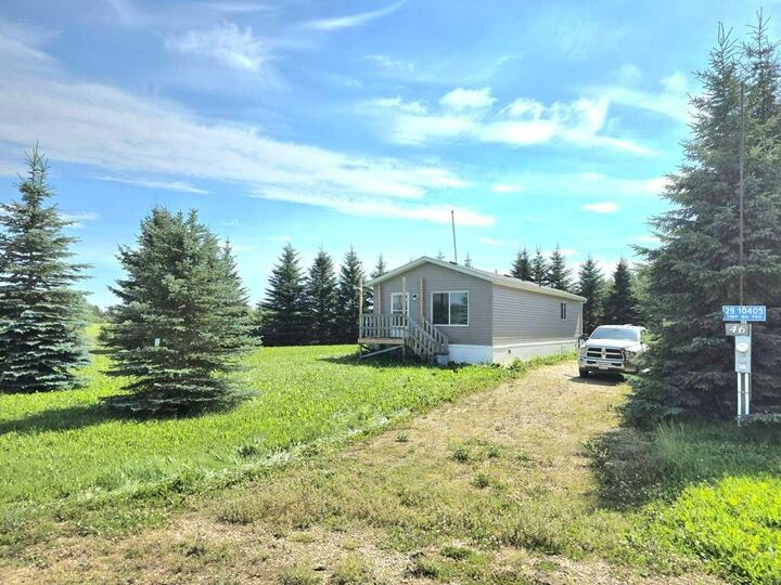 Property Photo: 29 10405 Township Road 740 AB T0G 1E0