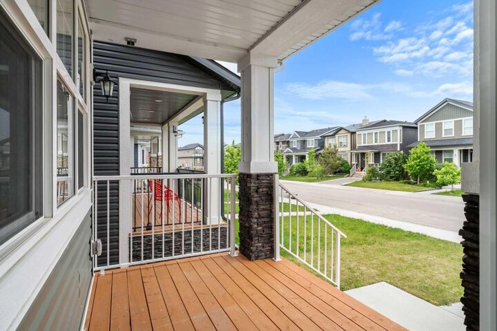 Property Photo: 147 Evanscrest Park NW AB T3P 1J3