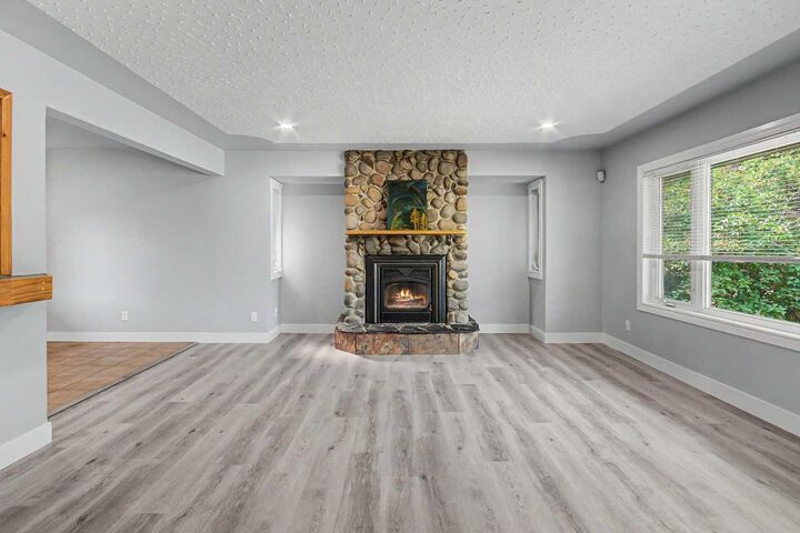 Property Photo: 18 Collingwood Place NW AB T2L 0P9
