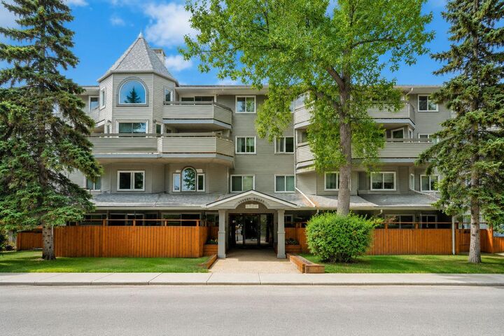 1720 13 Street SW 203 — photo 1