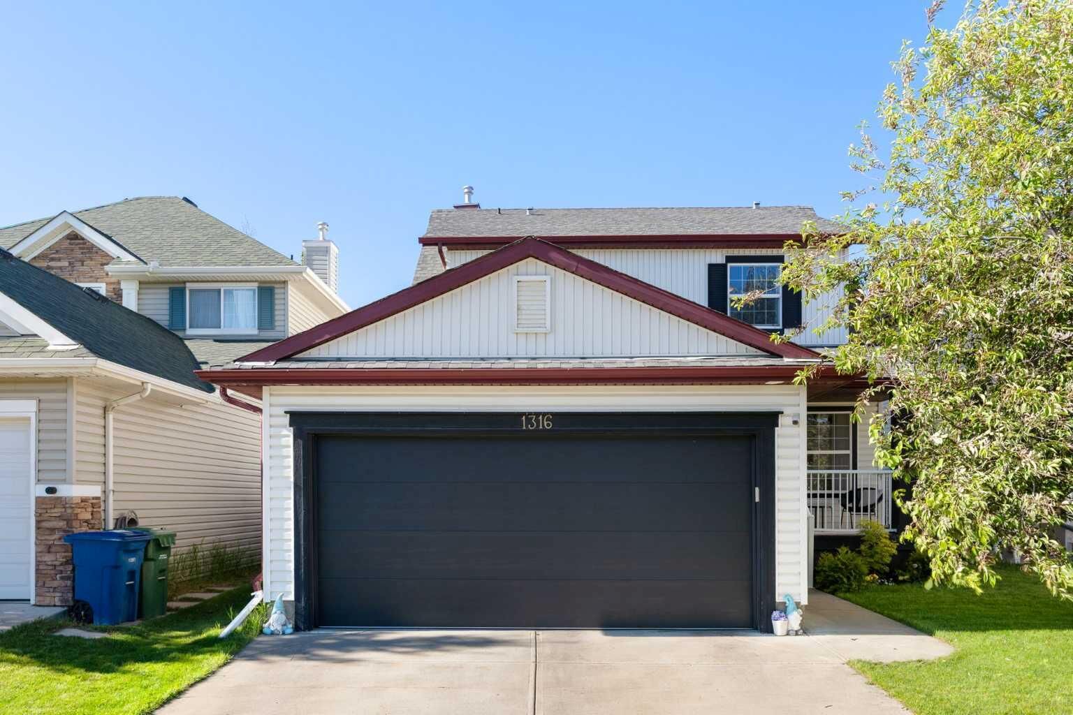 Property Photo: 1316 Bayside Avenue SW AB T4B 2X5