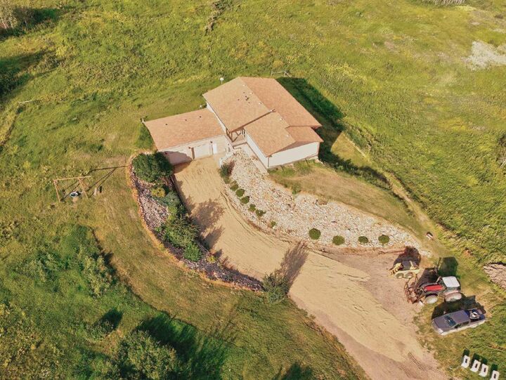 Property Photo: 235044 Twp Rd 821A AB T8S 1S2