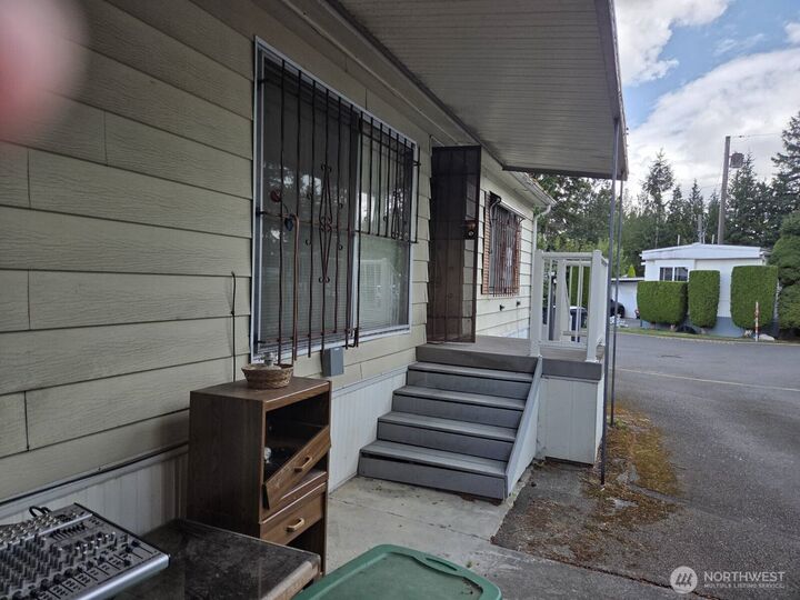 Property Photo:  6208  202nd Street SW 28  WA 98036 