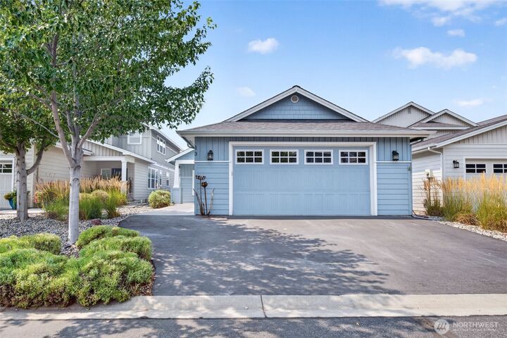 Property Photo:  2452 NW Columbia Avenue 13  WA 98802 